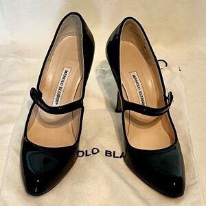 Manolo Blahnik Mary Janes Size 38.5 Black